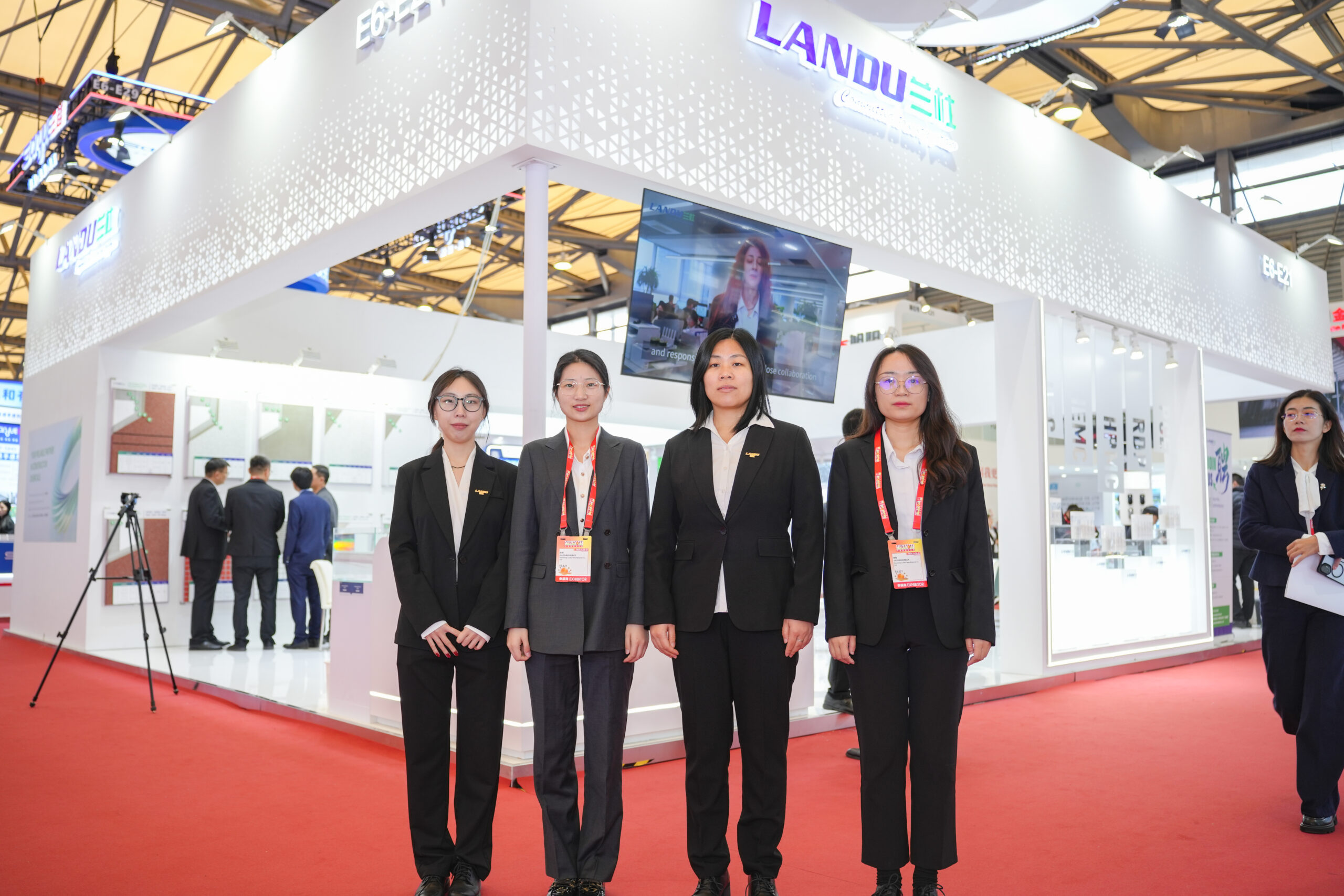 Echipa Orientul Mijlociu & Africa